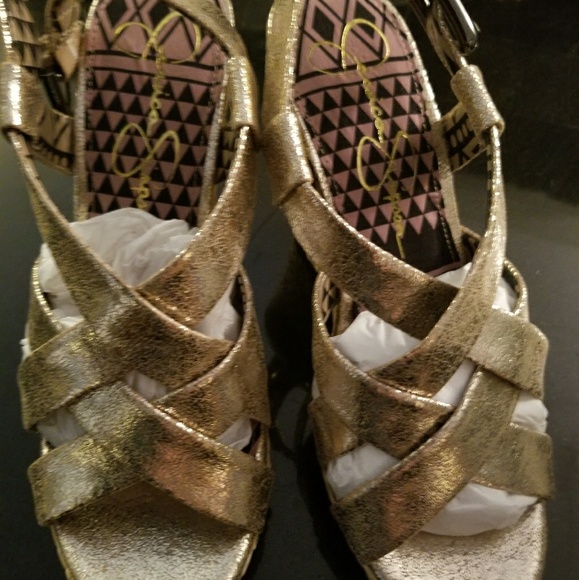 Jessica Simpson Rustic Platinum wedges - Picture 2 of 6
